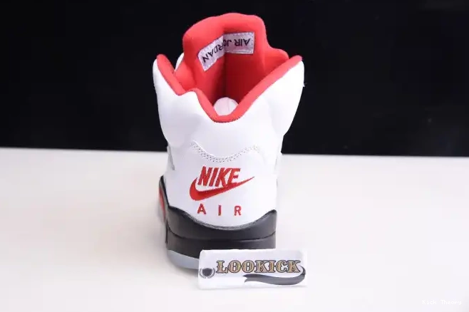 Kicked Out Shoe Store Fire Silver DA1911-102 Air Red Tongue Retro 5 (2020) Jordan 0518